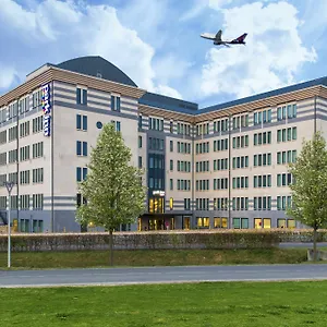 Отель Park By Radisson Brussels Airport