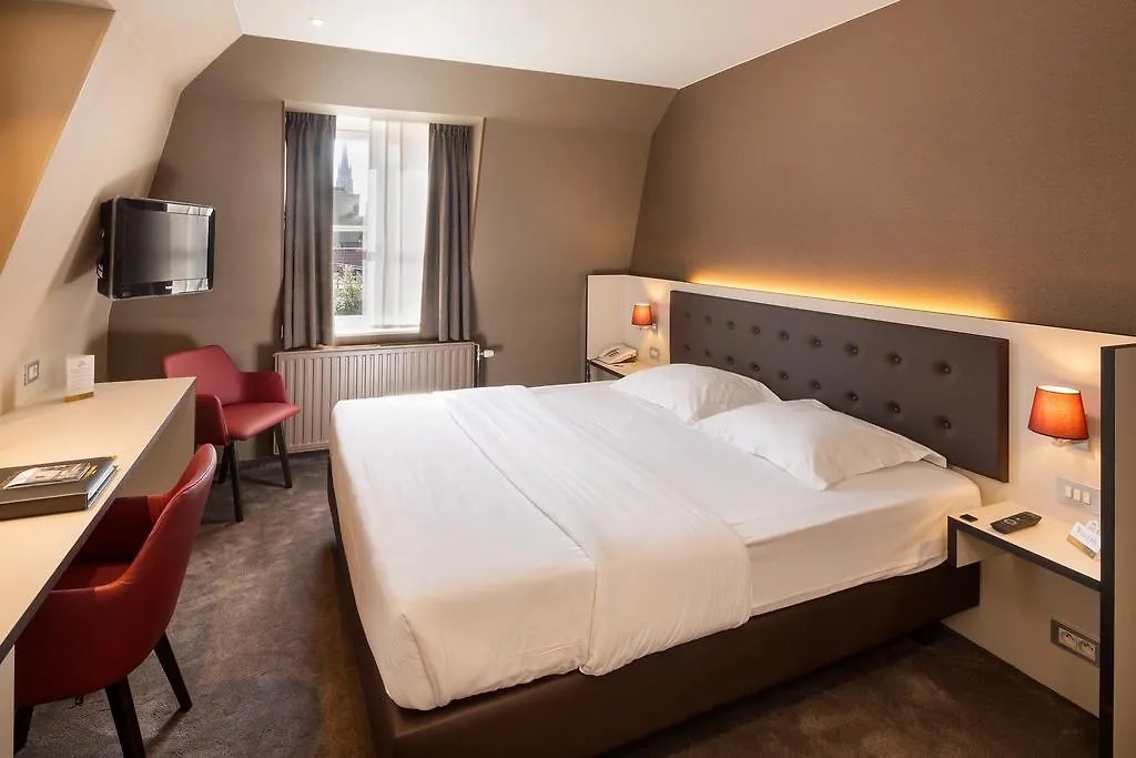 Hotel Navarra Brugge 4*, Брюгге